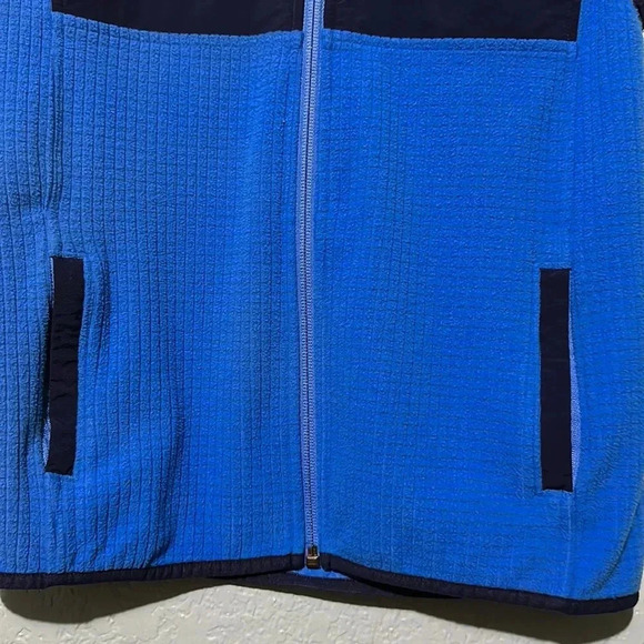 Vineyard Vines navy/blue women’s vest size M (runs small)😊 - Picture 2 of 10